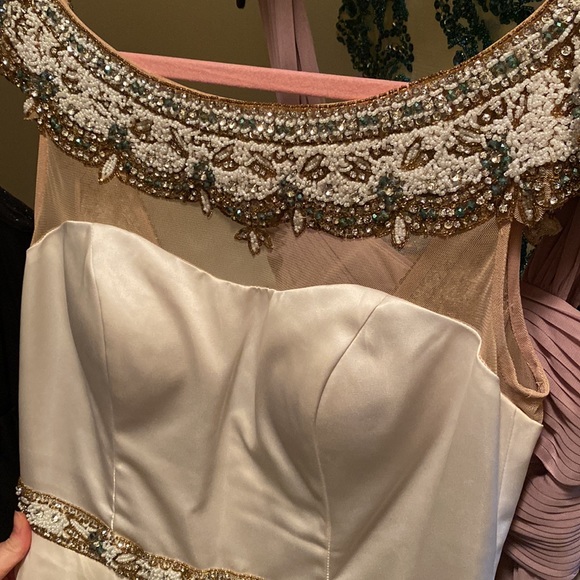 Sherri Hill dress - Picture 4 of 5